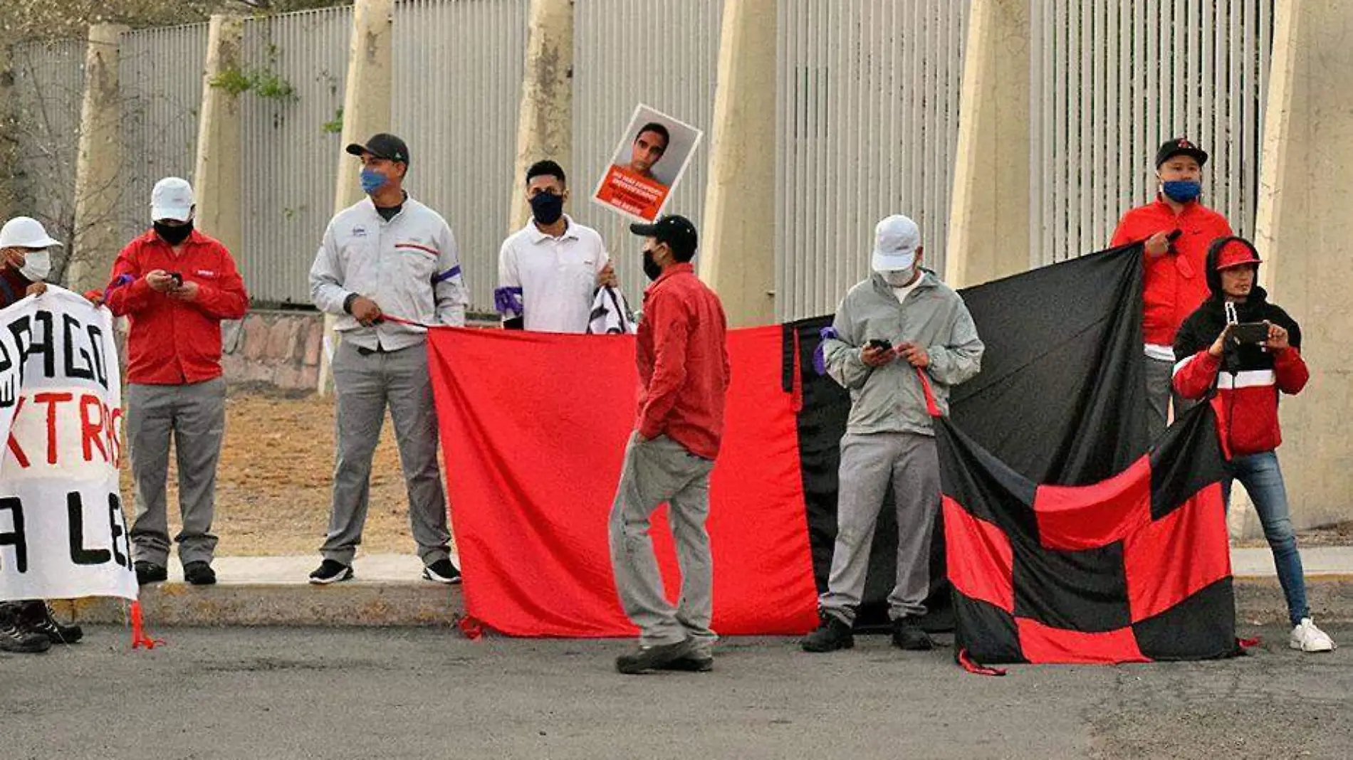 trabajadores nissan protesta